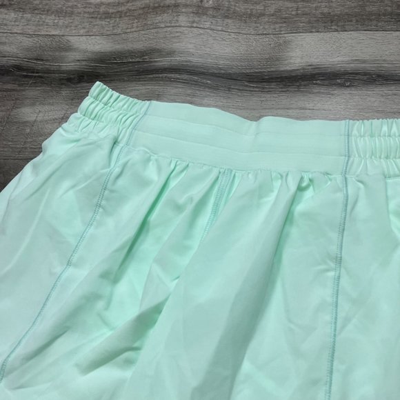 Lululemon Athletic Hotty Hot LR Lined Short 4” Mint Moment NWT Women’s Size 6 - Picture 5 of 12